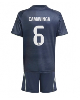 Billige Fotballdrakt Real Madrid Eduardo Camavinga #6 Replika Bortedraktsett Barn 2025-26 Kortermet (med bukser)